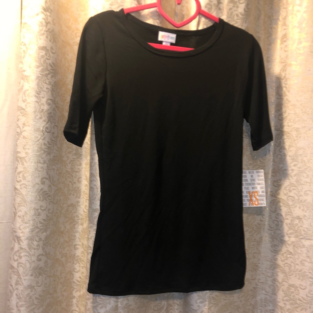 LuLaRoe GiGi shirt xs nwt
